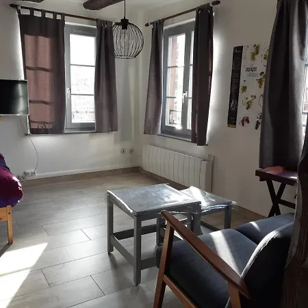 Lumineux Situe Au Centre *