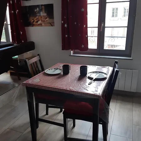 Lumineux Situe Au Centre Apartman